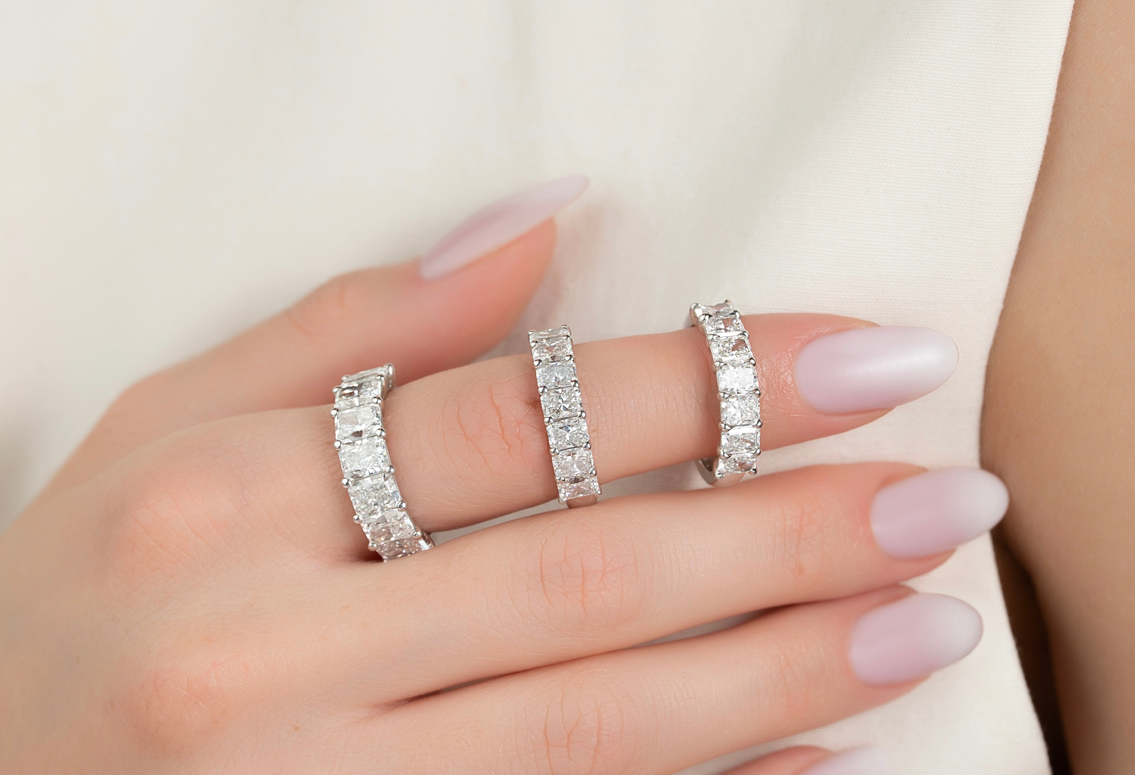What is the Difference Between an Eternity Ring and an Anniversary Ring?