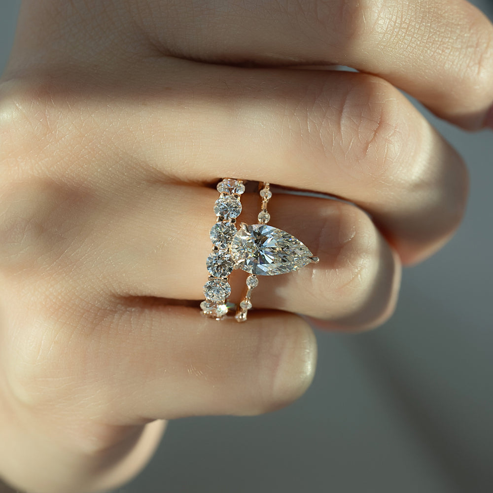 5 Reasons Why You Should Buy Your Engagement Ring on Cyber Monday