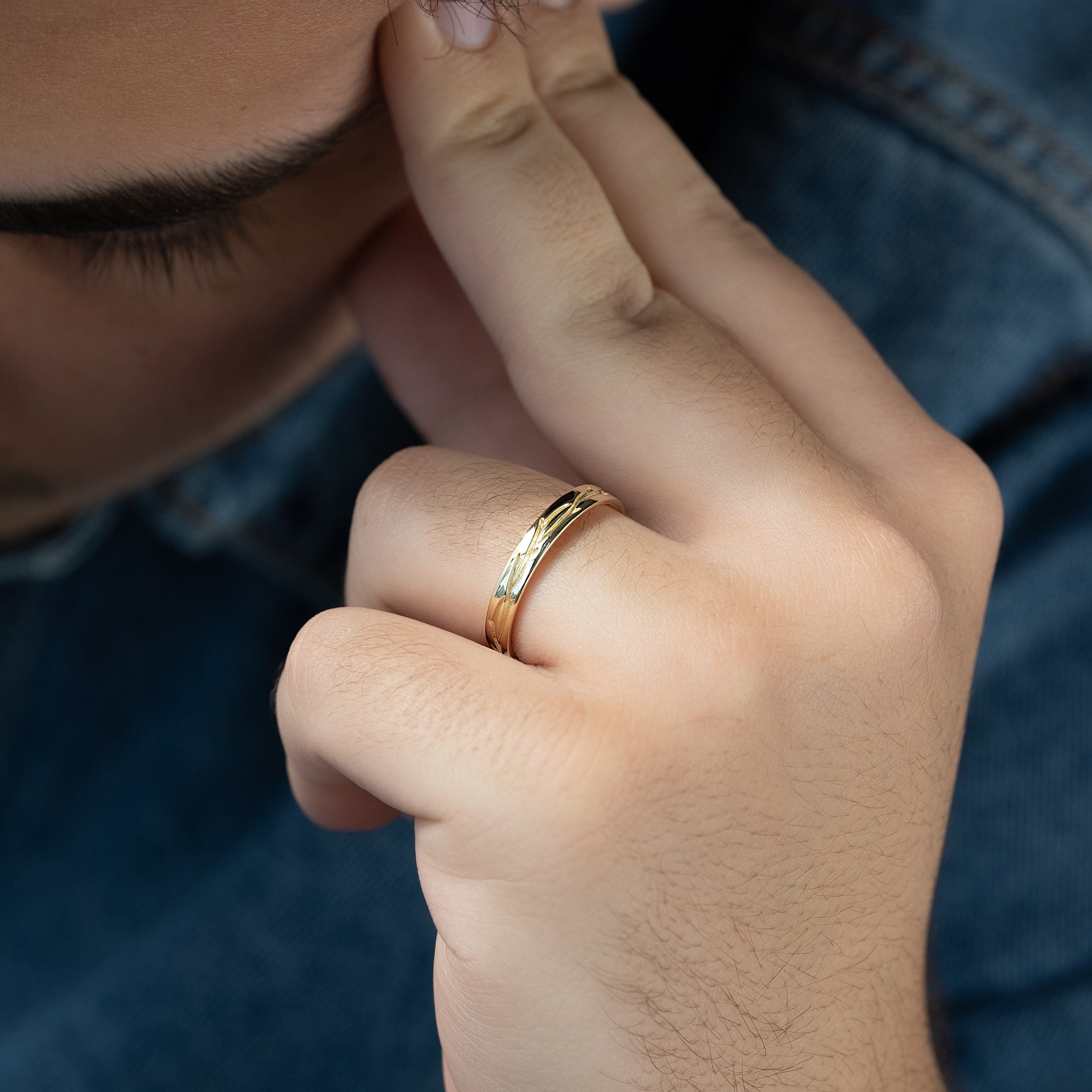 How to Choose the Best Wedding Band for Your Man