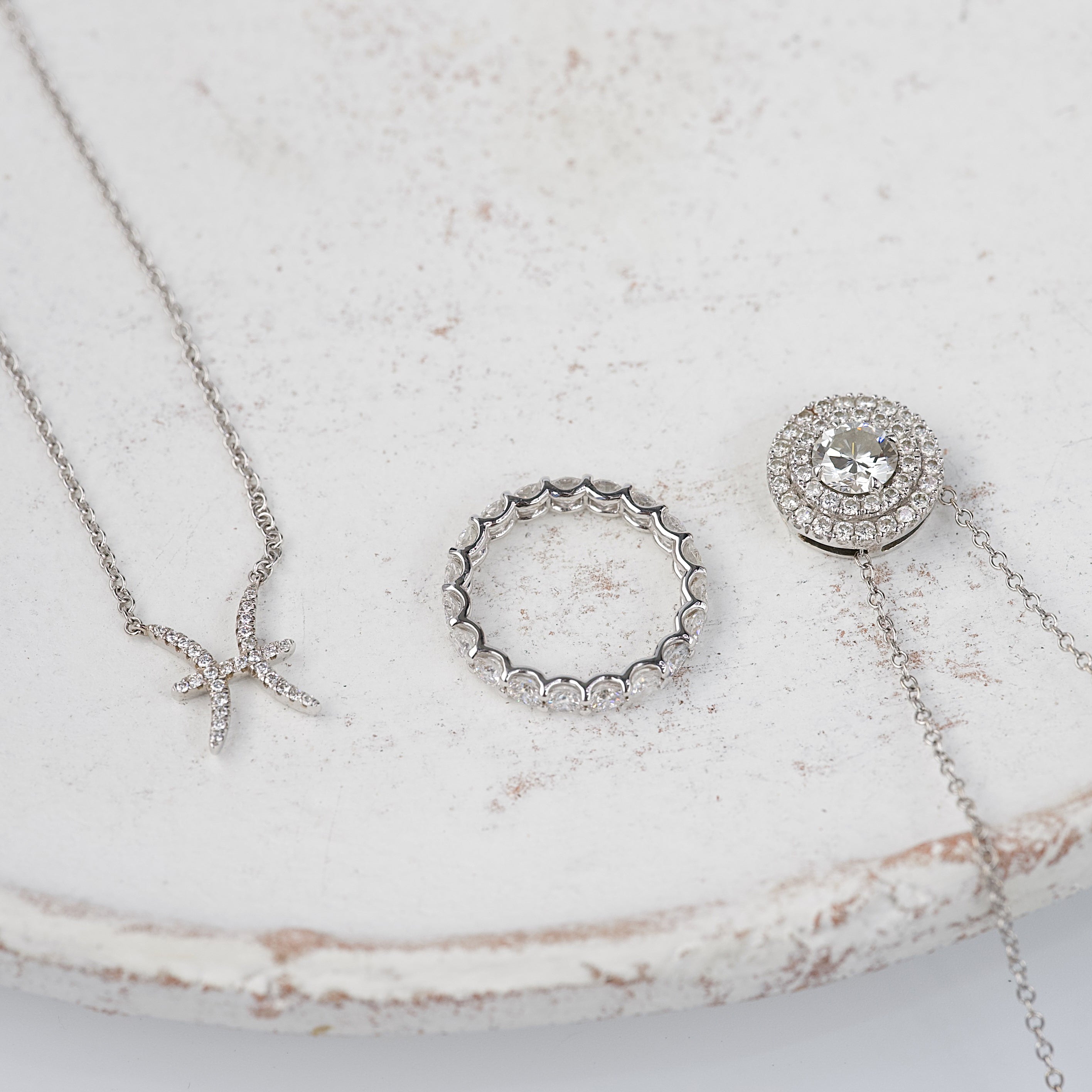 Shiny Gifts That Slay Valentines Day - On Any Budget