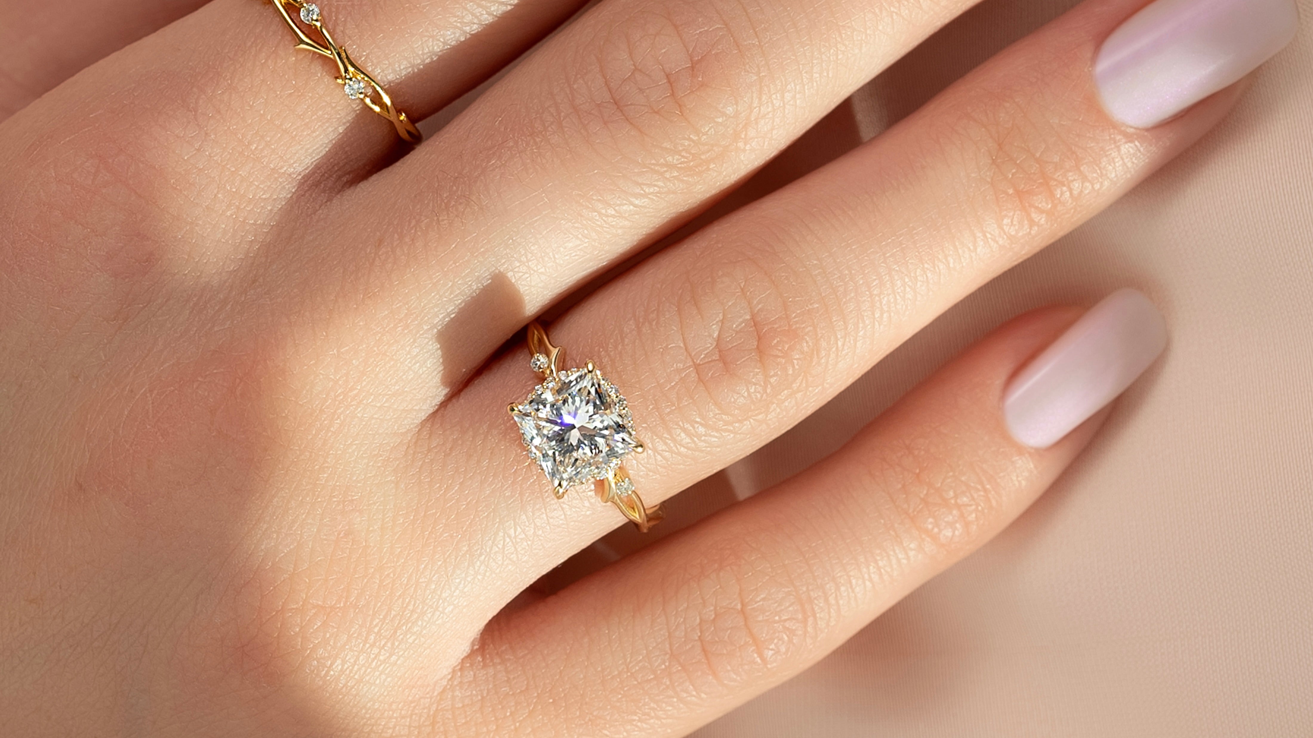 Why Halo Engagement Rings Are the Ultimate Show-Stoppers in 2025