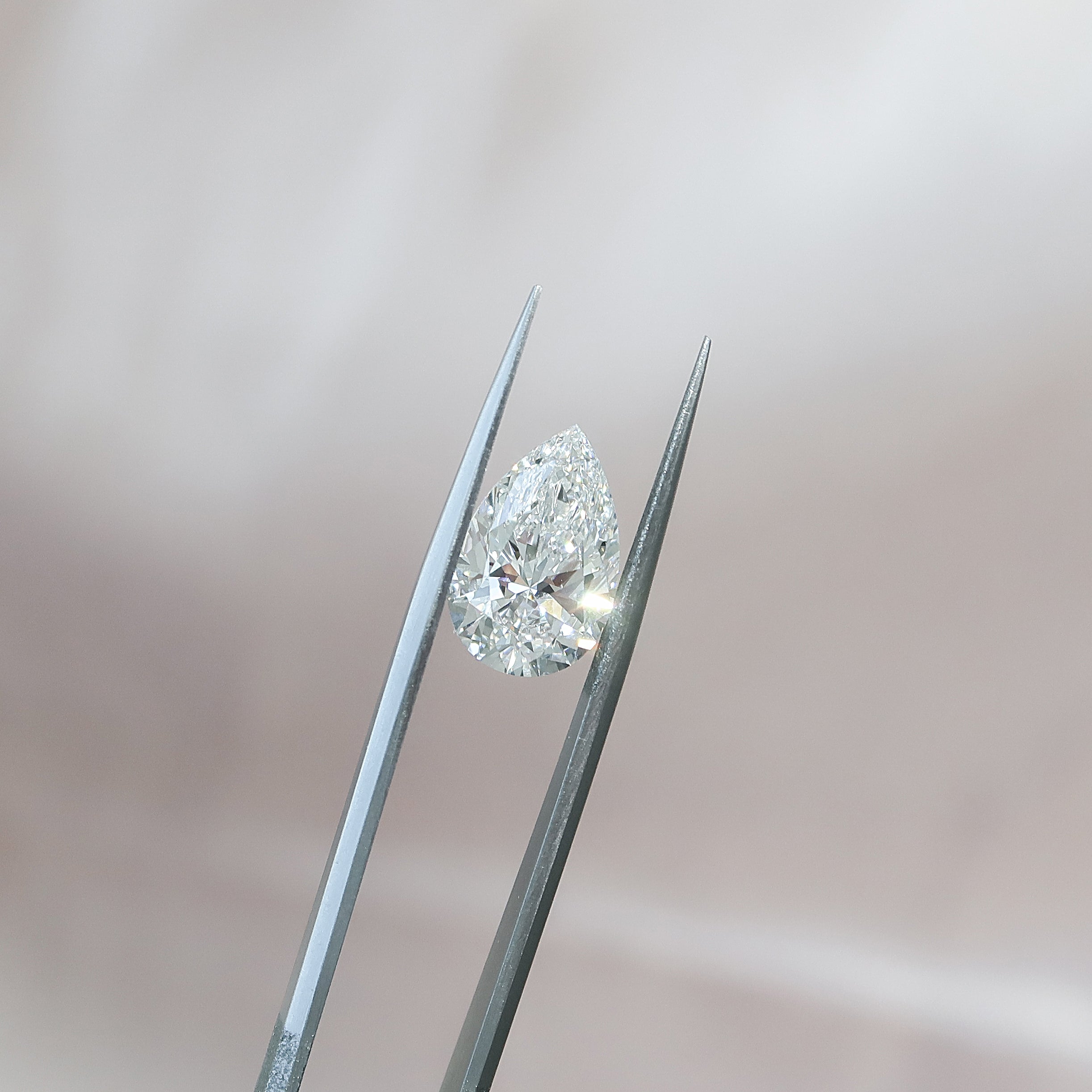 Pear-fection Personified: Rihanna's Dazzling Diamond Toe Ring