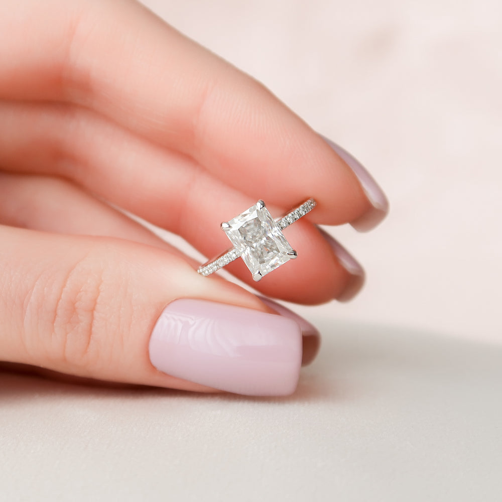 Why Your Engagement Ring Needs A 2 Carat Moissanite