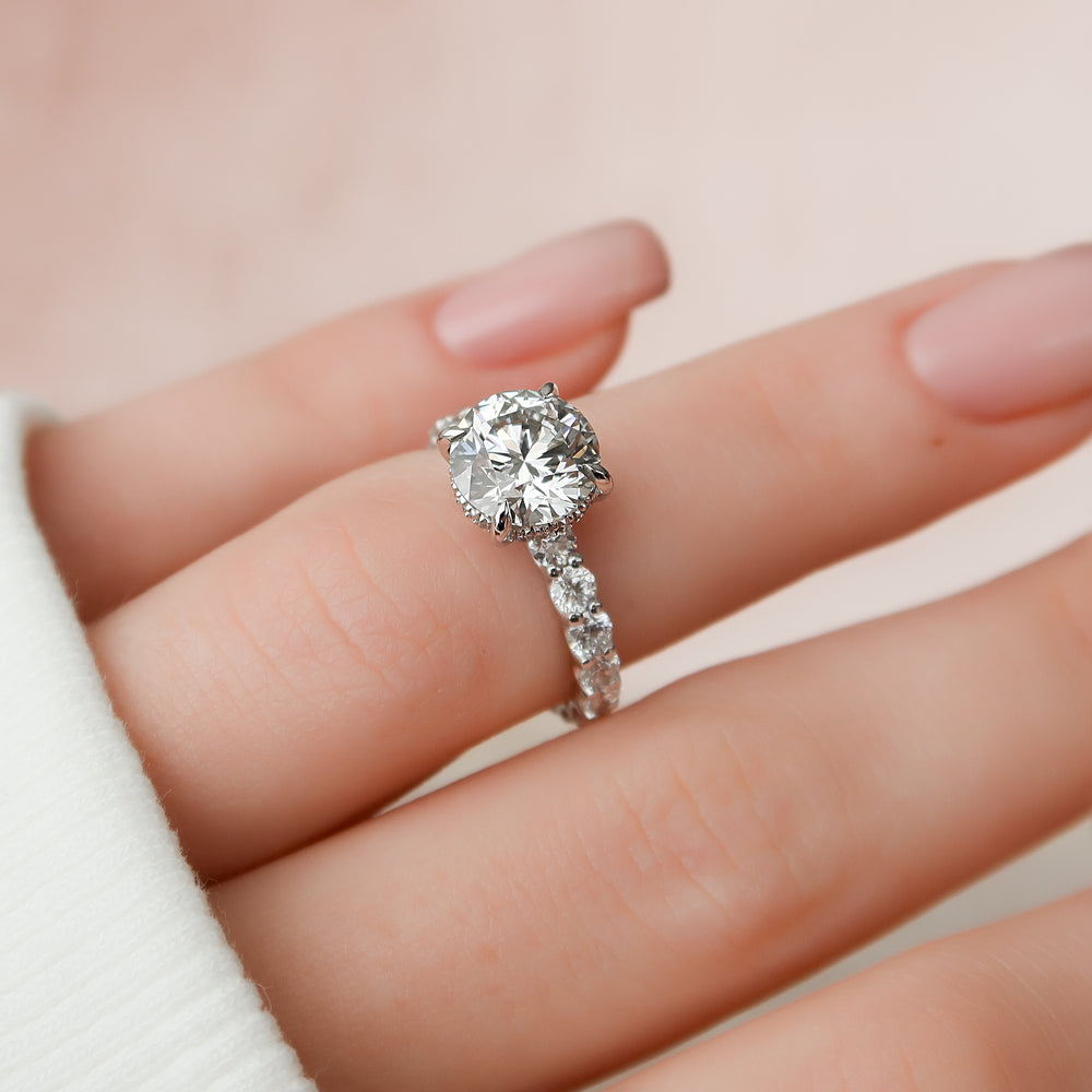 Round Cut Diamond Size (Chart, Dimensions, On Hand)