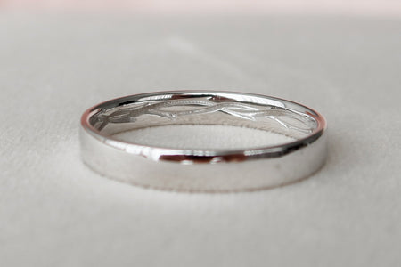 Do Men’s Wedding Bands Have To Be Simple?