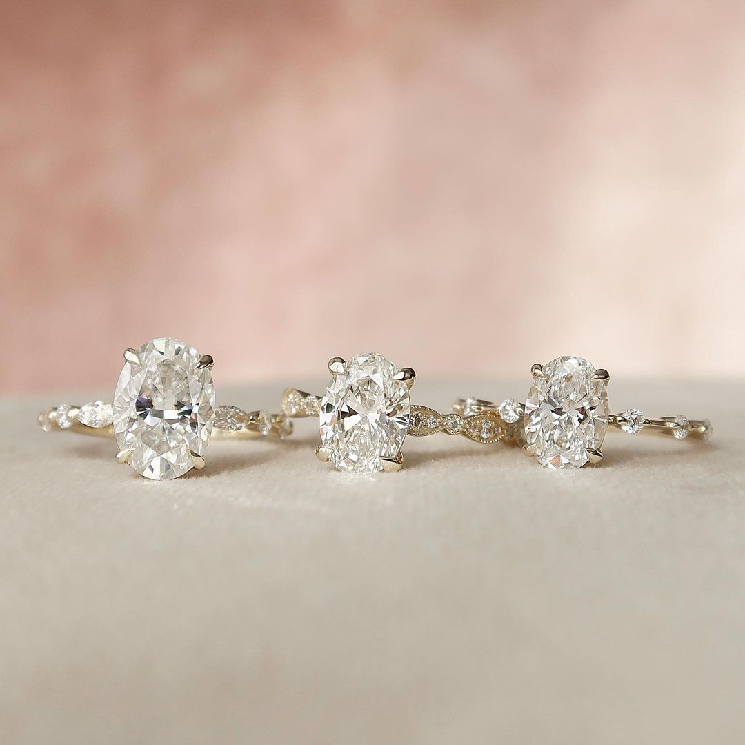 Oval Moissanite Engagement Rings