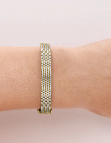 14k Yellow Gold 3.35Tcw 5 Row Pave Angel, Round 18k Yellow Gold 3.35Tcw 5 Row Pave Angel, Round