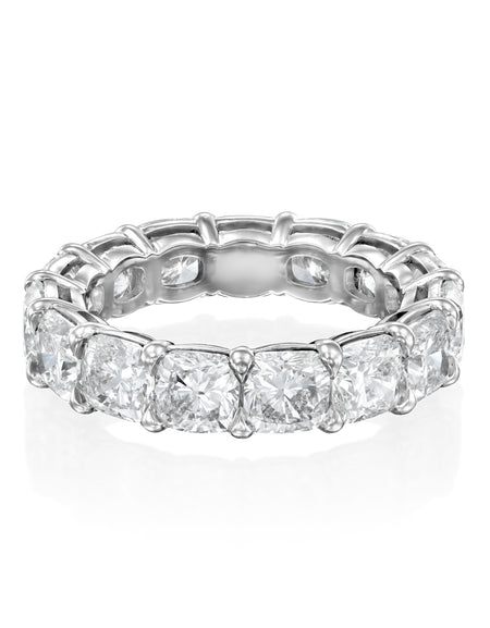 8ct Cushion Eternity 8ct WG CU