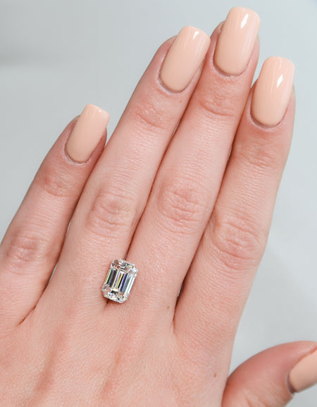 4Ct Emerald Keyzar Moissanite