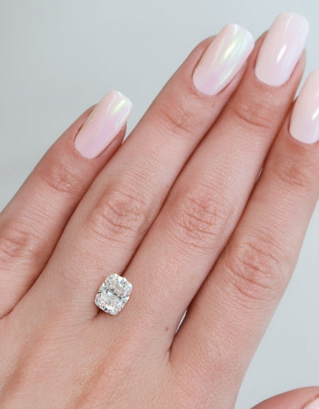 2.5Ct Elongated Cushion Keyzar Moissanite